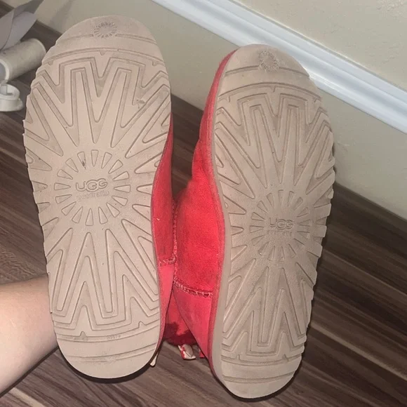UGG Women's Vibrant Red Winter Boots - Picture 14 of 16